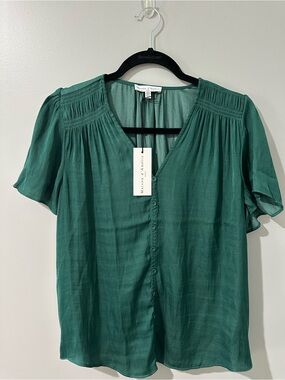 Maison d’Avril Forest Green V-Neck Button-Front Blouse
